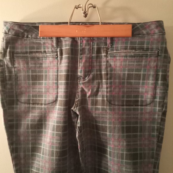 Multi-Color Jeans - Picture 3 of 8